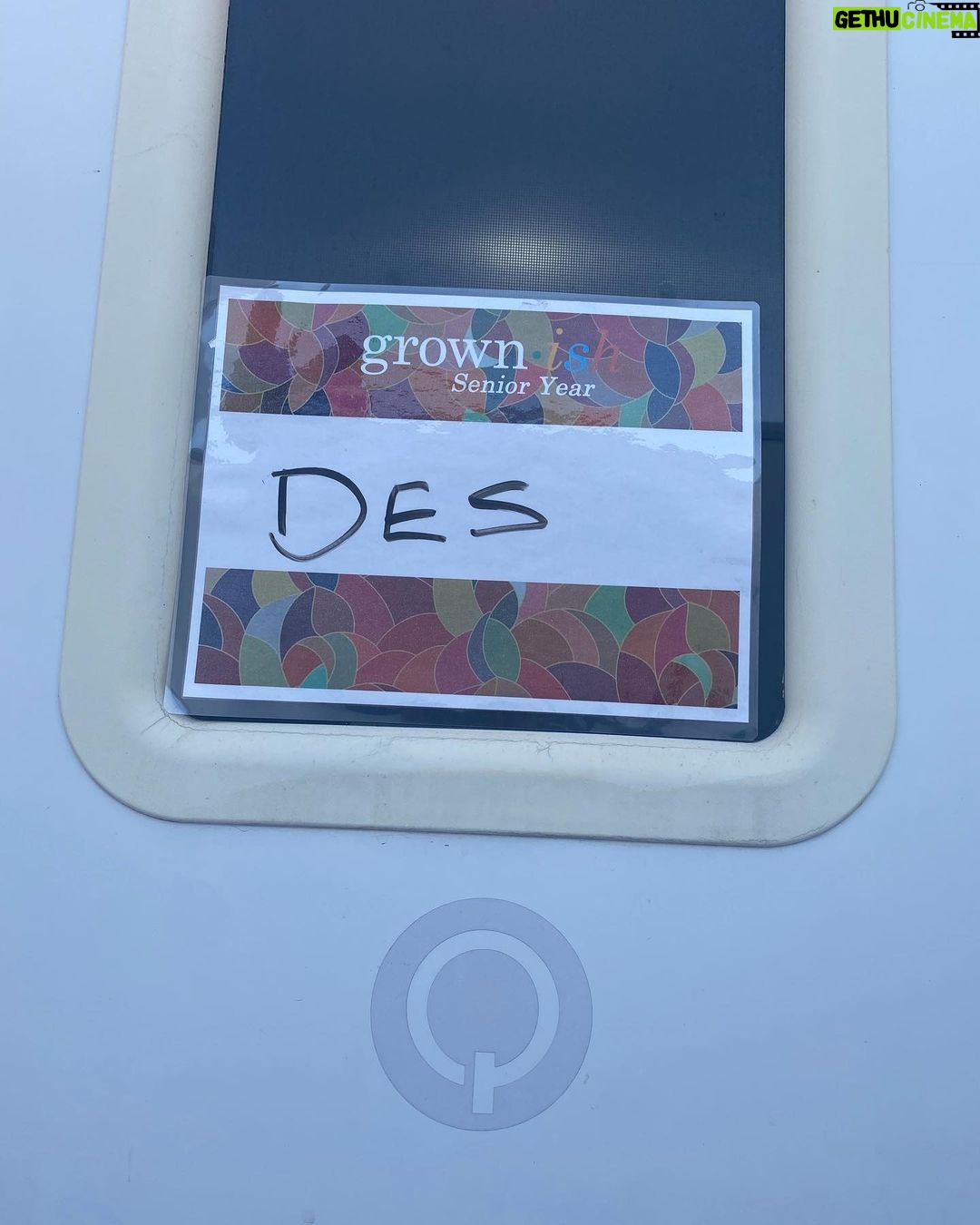 Warren Egypt Franklin Instagram - NEW EPISODE OF @grownish tonight folks 📺 this one is about belief and acceptance, and I can’t wait for you to see it. Walt Disney Studios