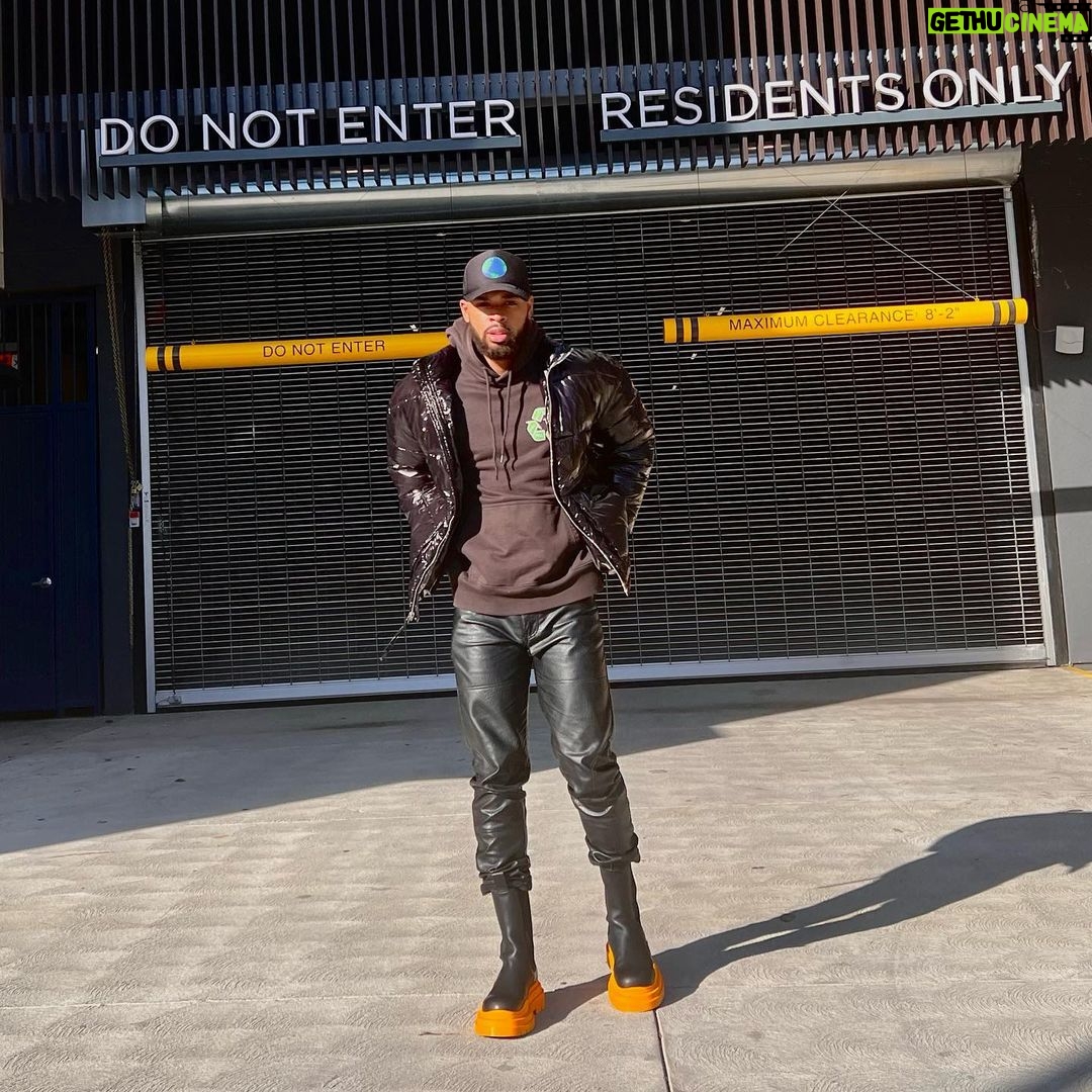 Warren Egypt Franklin Instagram - BEEN the IT boy 💛. North Hollywood, California