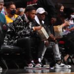 Warren Egypt Franklin Instagram - Courtside Papi 🏀🔥 Miami, Florida