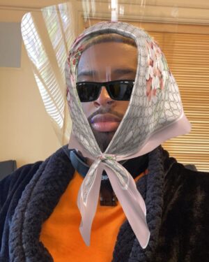 Warren Egypt Franklin Instagram - Getting the chance to play Des on Grownish has been such an incredible opportunity. Let’s be clear here, there has never been a character like him on TV. Des is a pansexual/queer identifying man who bends gender norms, it’s rare we see a queer character who isn’t condemned to stereotypical ultra feminization, which please don’t get me wrong we needed to see those black fem queer characters as well. But queer people aren’t always feminine sometimes they are masculine, sometimes they are athletes, sometimes they are rappers, sometimes they are fire fighters, shit they are just people. You can’t police people and tell them how masculine or feminine they should be. Des is so damn inspiring living his life as he wants to, how he wants to. If he wants to wear sweats that day he will, if he wants to wear a skirt that day he will. He can do all of this and more with a woman on his arm. He does not care, and he will still blaze your ass on the track any given day. Des continues to inspire me and I’m so thankful for him. I’ve read every text, DM, and email you guys have sent saying how much this character means to you and I understand the responsibility I have to represent the LGBTQ community with this role. I can also tell you that you’ll see way more Des, more drama, more representation, and more walls being broken down in Season 4B on @grownish coming at you in 2022! Much love to everyone, we just getting started🖤 Warren Egypt. Thx you @craigdoylela @kenyabarris @juliebean @ria.pavia @glaad love you to the moon and back