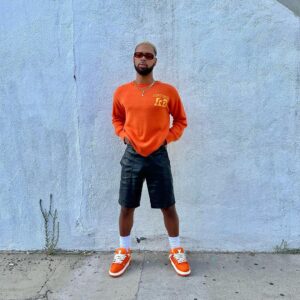 Warren Egypt Franklin Instagram - In my Louis peppa steppas 🧡

📸: @philemonchambers