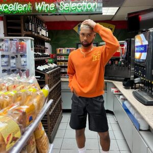 Warren Egypt Franklin Instagram - In my Louis peppa steppas 🧡

📸: @philemonchambers