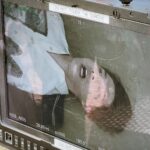 Wayne Song Instagram – 拍戲有趣的其中一件事情是，可以像是回到童年一般，玩一些已經社會化的自己平時無法再玩的遊戲，可以把自己玩得很髒，可以像是玩鬼抓人一樣，扮演著日常裡無法扮演的魔鬼。雖然那天很熱、吃很多土，但能夠跟好友們同樂並被紀錄、拍攝下來，更是幸福的事。

謝謝龍幫的弟兄們。🐲🤩🍺

@kiseki_dear.to.me 
@actor_wayne 
@chunchih_huang 
@wil_entertain 
@louis_abcd 
@nat.chen_10 
@bobo0914_
