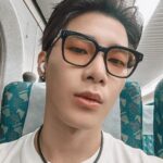 Wayne Song Instagram - 謝謝劇組協助趕拍、讓我可以順利趕回台北宣傳！🙏🏻 #奇蹟PLUS 終於播出了，自己看了還是雞皮疙瘩掉滿地，謝謝 #張騰 帶我經歷了這一切，范哲睿就像一道光，無情地闖入了他的世界。 生離死別對我來說還是一門很艱難的課題，我也一直還在學習著如何面對死亡。 謝謝學長，謝謝雋智，謝謝每位一起成就與愛護 #KISEKI奇蹟 的大家，也謝謝每位陪伴著我的朋友，愛你們。 半夜的地板，真的很冷。 @kiseki_dear.to.me @kaihsu_ @chunchih_huang