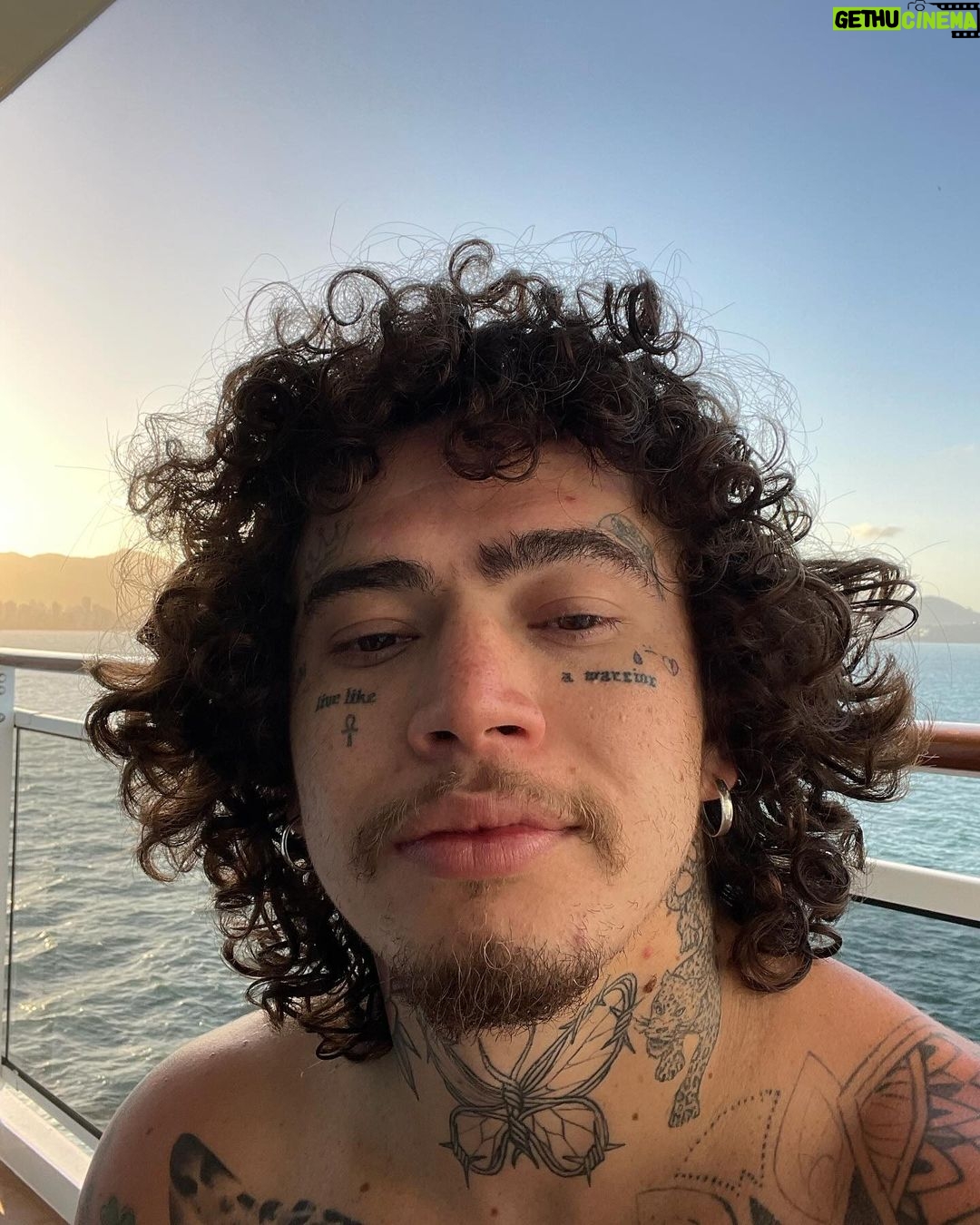 Whindersson Nunes Instagram - Whindney Magal 😮💨 @pixpoker Porto Belo