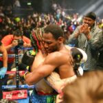 Whindersson Nunes Instagram – Ontem infelizmente a vitória não veio, o @kingkennytv foi melhor e mereceu a vitória, agora eu luto contra o @jarviss em setembro pelo terceiro lugar do torneio, eu prometo melhorar, e fazer merecer reunir todos vocês pra fazer mais uma festa bonita dessa. Pode ter certeza q o mundo fica sabendo que a torcida brasileira pela mundo, a quantidades de gente que tem da nossa terra por aí, vivendo, se divertindo, trabalhando pra mandar um dinheiro pra casa, tirando um dia pra você, o bom programa pro seu sábado as 22:30 da tarde kkkkkkkkkkkkkkkkkk o kenny me batendo a meia hora e nunca ficava de noite, apanhar de dia é put@ria 😩😩😩🤣🤣🤣🤣
Vou treinar pra proxima!!