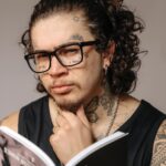 Whindersson Nunes Instagram - “Ensino de analfabeto deixa o letrado entalado” 🤓