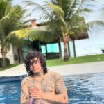 Whindersson Nunes Instagram - Virada do ano em Pernambuco é assim @socialalugueis 😮‍💨 Maracaipe