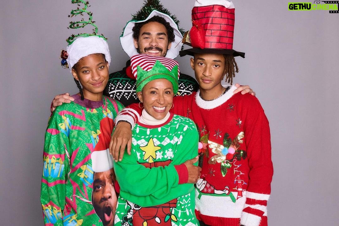Will Smith - 1.1 Million Likes - Merry Xmas!!
📸 @alansilfen