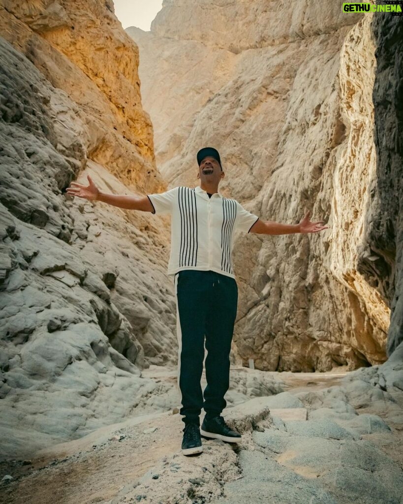 Will Smith Instagram - Shots from my first trip to NEOM! This place is unreal! They’re building some of the wildest futuristic places I’ve ever seen here. 📹 @jas