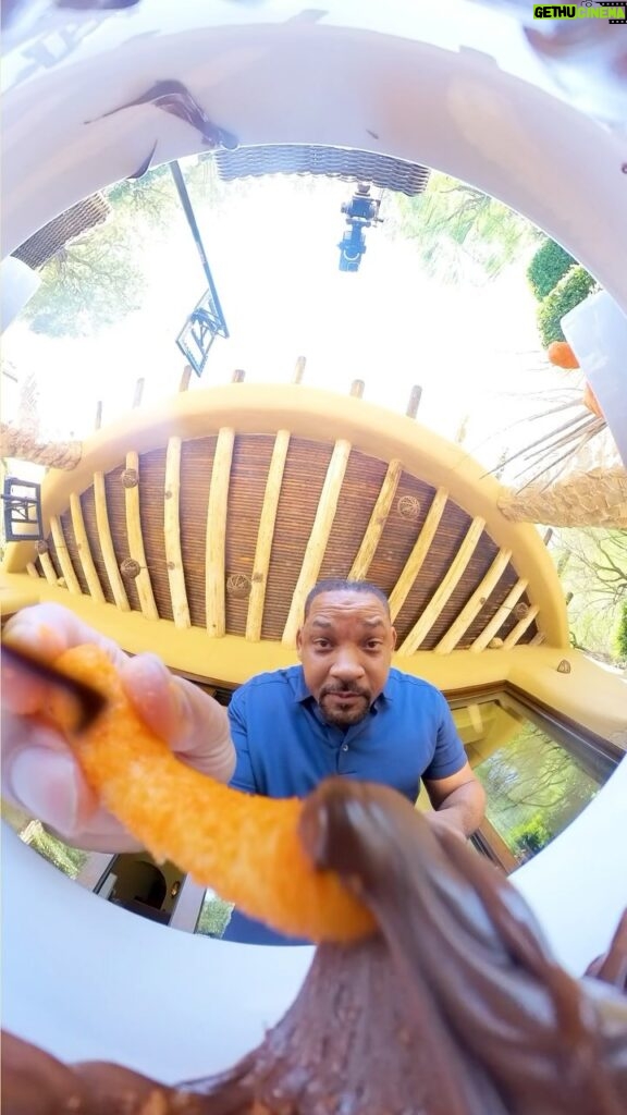 Will Smith Instagram - If you’re getting someone an @insta360 for the holidays, gift them mustard and watermelon too, TRUST ME. #teaminsta360 #Insta360Eats 📹 @entertaining_dad