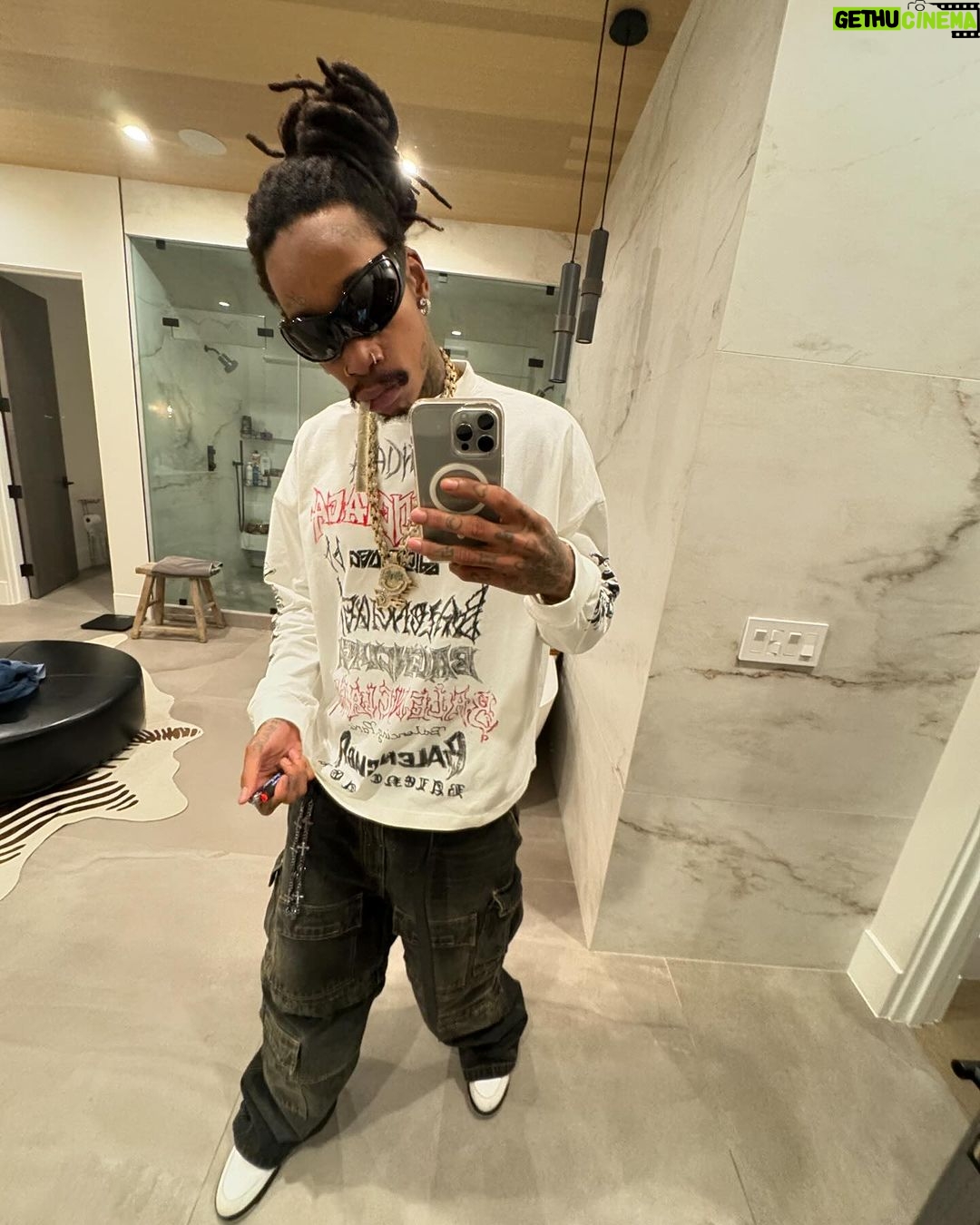 Wiz Khalifa Instagram - What do you do to popcorn?