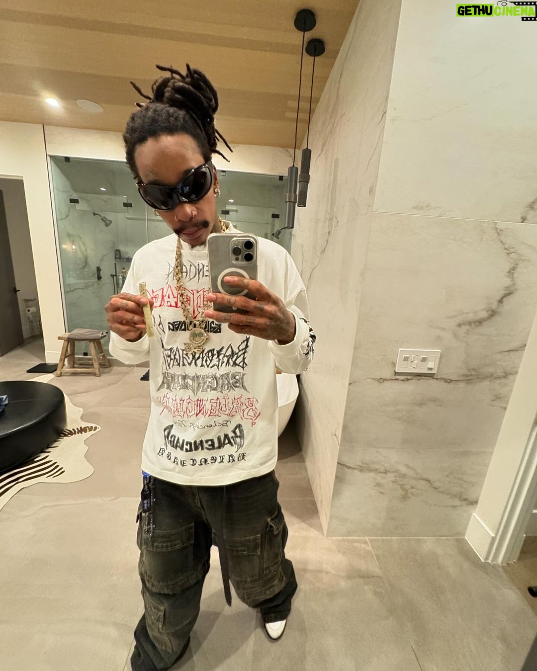 Wiz Khalifa Instagram - What do you do to popcorn?