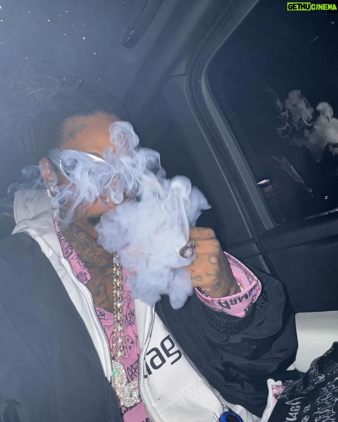 Wiz Khalifa Instagram - 1 Sledgren beat a day is guaranteed to keep my paper straight