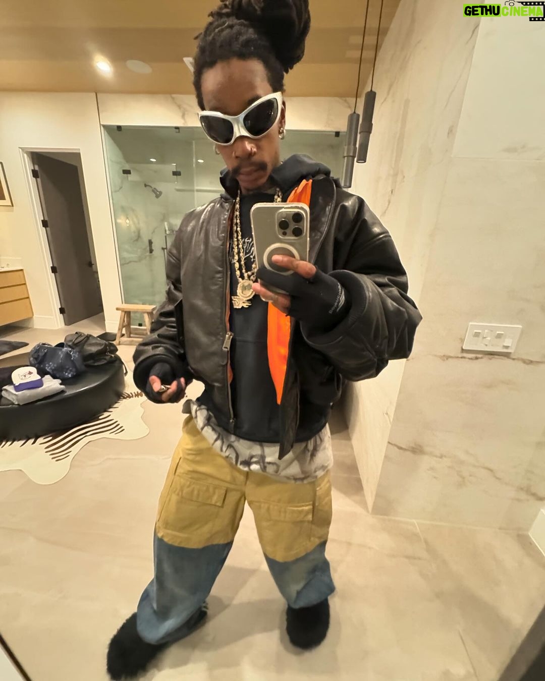 Wiz Khalifa Instagram - Receipts lookin crazy