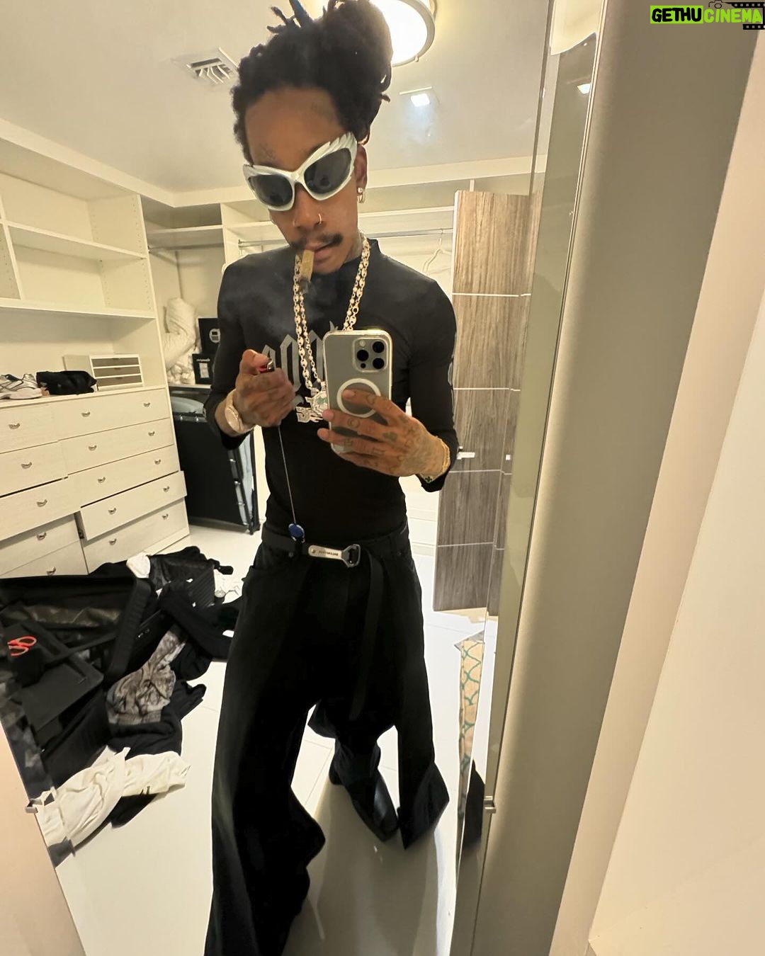 Wiz Khalifa Instagram - New year, New set of rules