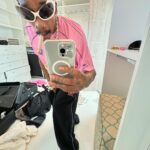 Wiz Khalifa Instagram – Ur phones actually a mirror
