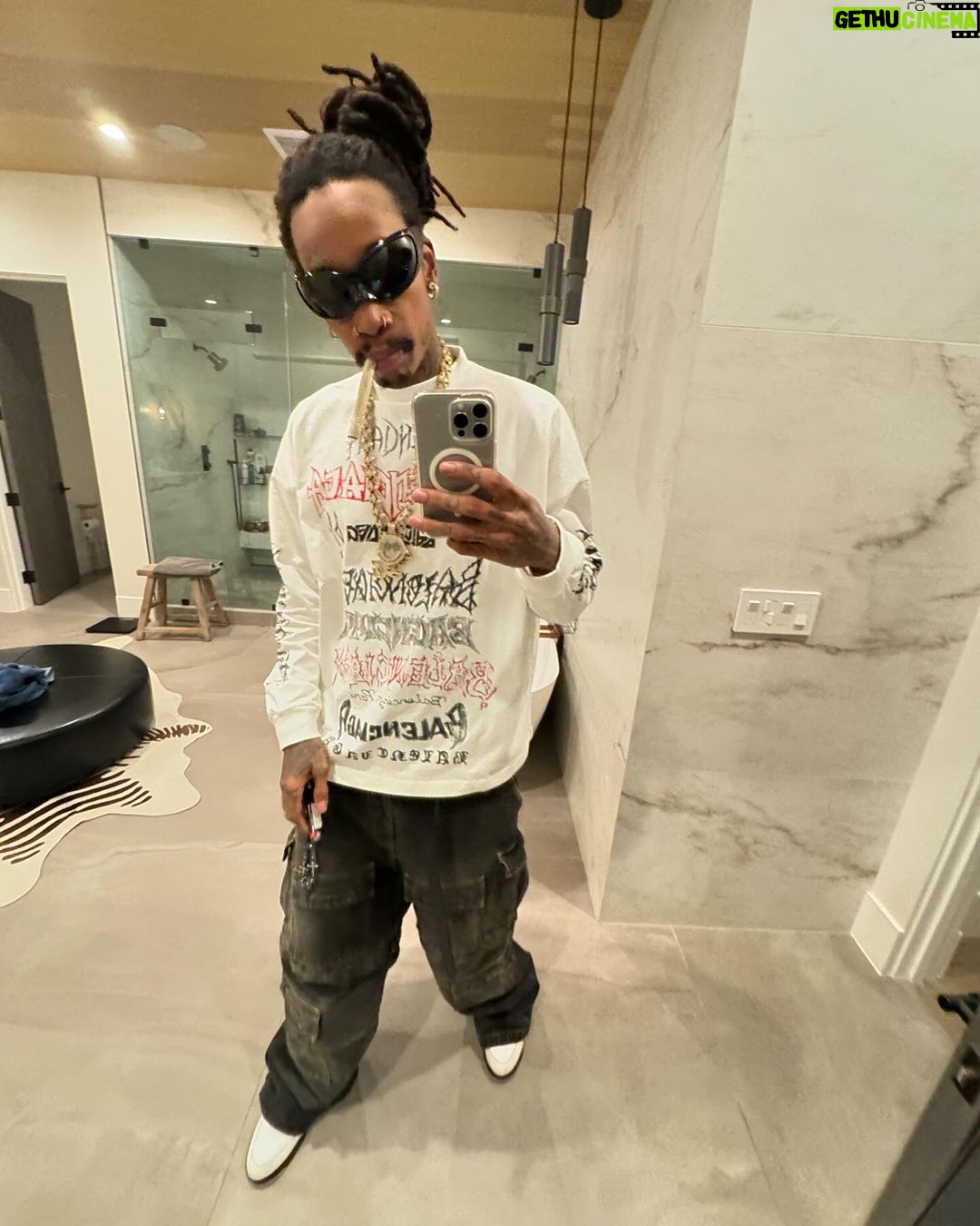 Wiz Khalifa Instagram - What do you do to popcorn?