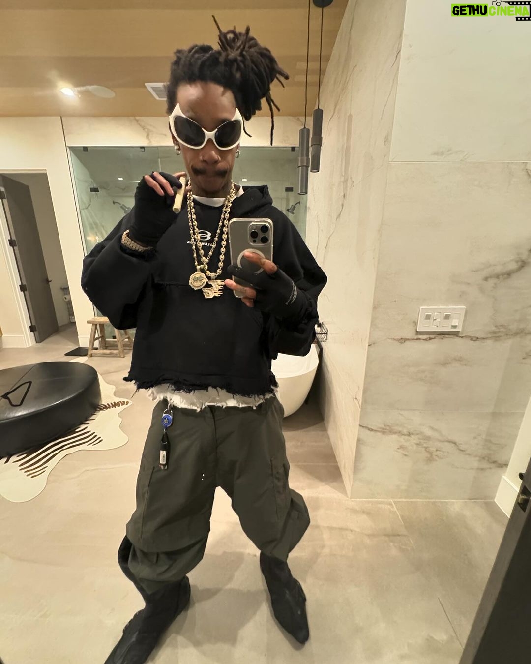 Wiz Khalifa Instagram - I actually give y’all hope