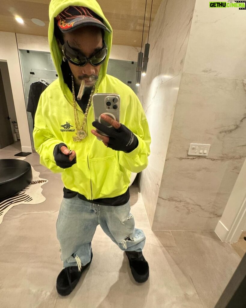 Wiz Khalifa Instagram - Been doin em dirty lately