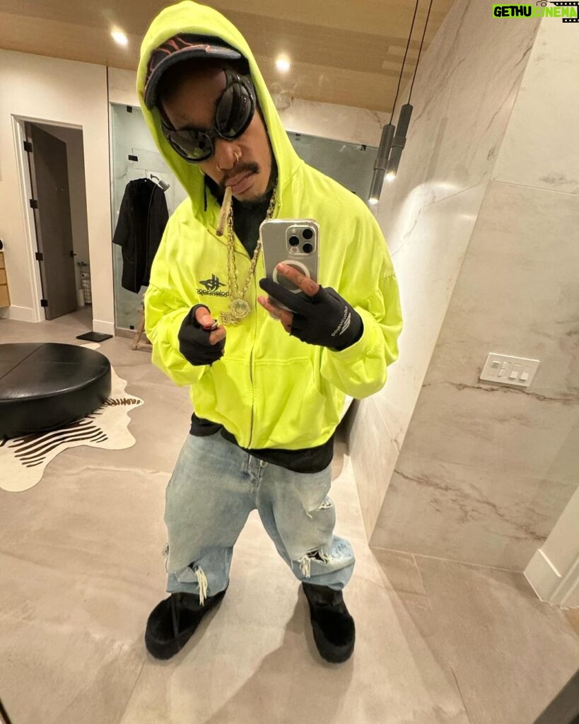 Wiz Khalifa Instagram - Been doin em dirty lately