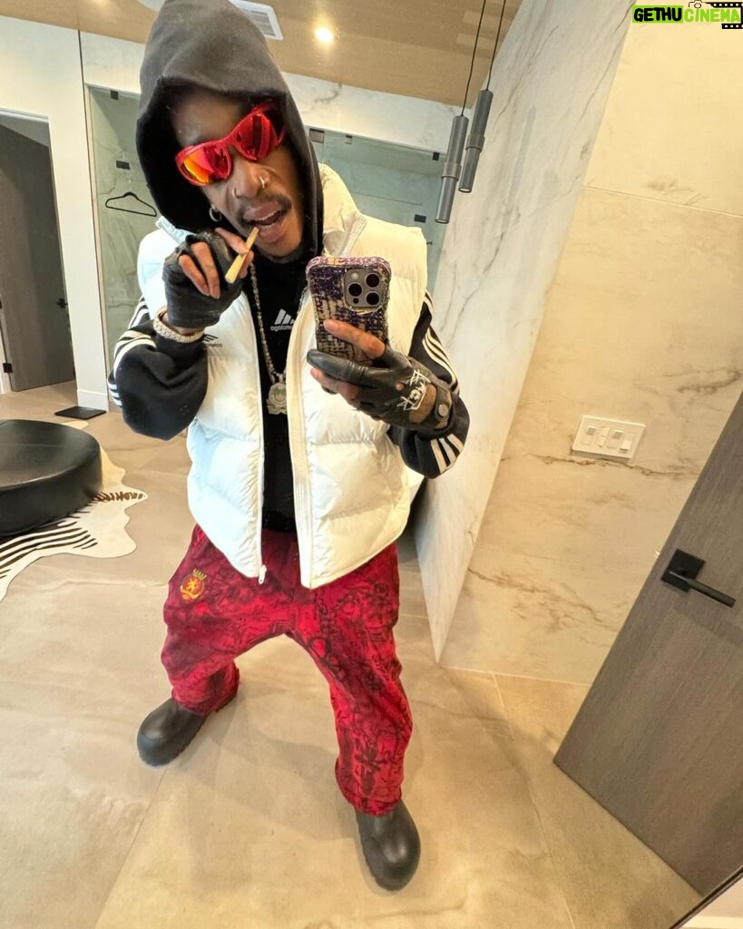 Wiz Khalifa Instagram - This Balenci get expensi