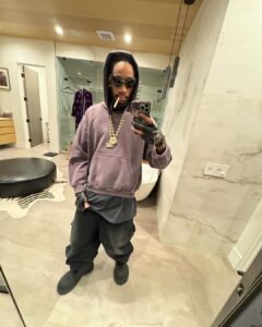 Wiz Khalifa Instagram - 🖕🏾em all