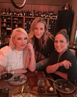 Xhemi Shehu Instagram - Night out 🐈