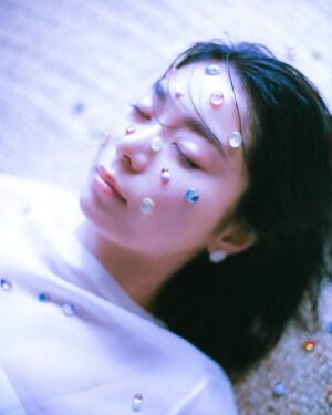 Yûka Eda Instagram - 誰にも見せられない部分とか裏表とか実はこんな人とかミステリアスぽくて複雑で魅力的だけど、シンプルに表だけで生きる勇気持って進むの、めちゃくちゃかっこいい〜よ！