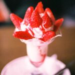 Yûka Eda Instagram – 世界は果てしないのだと教えてくれたのがスクリーンで、こんなところ狭くて意味がないといじけていた自身がいちばんつまらないと気づかせてくれたのもあの日偶然観た映画で、ずっと誰もみたことのない世界をそこに求めていて、だからみんなと同じじゃなくて、わたしが今いちばんやりたいことをただ力いっぱいやれるような人生がいいんだよね