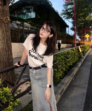 Yūka Murayama Instagram - ちょこっと事務所にラフ服 
 #秋服 ？
 #村の服