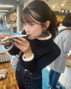 Yūka Murayama Instagram - 出会いあれば別れあり！ #帰省 #ららミュウ #生牡蠣