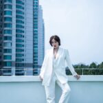 Yao Mi Instagram - 內心豐盈者 • 獨行也如眾 每一天都在戰勝自己 每一年擁有新的體悟 現在不在意他人的言語 更不怕被貼上標籤 嘴巴是他的 生活是我的 管理好我自己 只在意我愛的人 專注於我追逐的事業 無堅不摧的狀態 既坦蕩又瀟灑 #願你們也是如此自在面對自己 我愛我的全部🤍 #管好你們的女朋友 #社會你姚董斬男也斬女 #2023Yaomi Beijing, China
