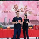 Yao Mi Instagram - 🧧🧧🧧 去年短劇打好基礎 今年長劇鍛鍊心智 ———- 🌸超級網劇🌸-——— 夢筆生花歲月長 ㄧ筆定情·畫龍點睛 歲月情深·與你共生 ———- 🌸開機大吉🌸 -——— 還請大家多多支持🫡🫶🏻 感恩的話都在心裡·在酒裡 今年抬頭是五個字！明年目標是三個字！ 衝🐝 #2023Yaomi Ningbo