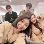 Yao Mi Instagram - 充電·沈澱 這陣子與友人們一同進修12天的表演課 感謝屏風精神 讓我們學會愛上心中的藝術 擁有這精彩的12天 繼續堅持奮鬥在這條道路上 Do it Don’t show it 🐝 謝謝導演無私的分享 @lee_sven 謝謝一同努力的夥伴們 @yyyrrr414 @rossbesmiling @tim_love_mymom #2023Yaomi #dramayaomi 屏風表演班