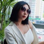 Yao Mi Instagram – 求智慧
求察覺力
以及睿智的雙眼

眼明心亮
明是非
辨善惡

如果累了
就戴上眼鏡
讓眼睛休息一下
😎🥸🤓

墨鏡： @trussardi 
眼鏡： @hickmanneyewear 

#2022Yaomi Beijing
