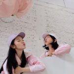 Yao Mi Instagram - @yyyrrr414 每日情人穿搭 是妳讓我的世界從那刻變成粉紅色 💕 珍惜每一次能見面相處的時間 我家女明星又要準備進組忙碌了 #2022Yaomi