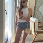 Yasmin Erbil Instagram - mirror selfie addict🐤🎉💁🏼‍♀️🍓