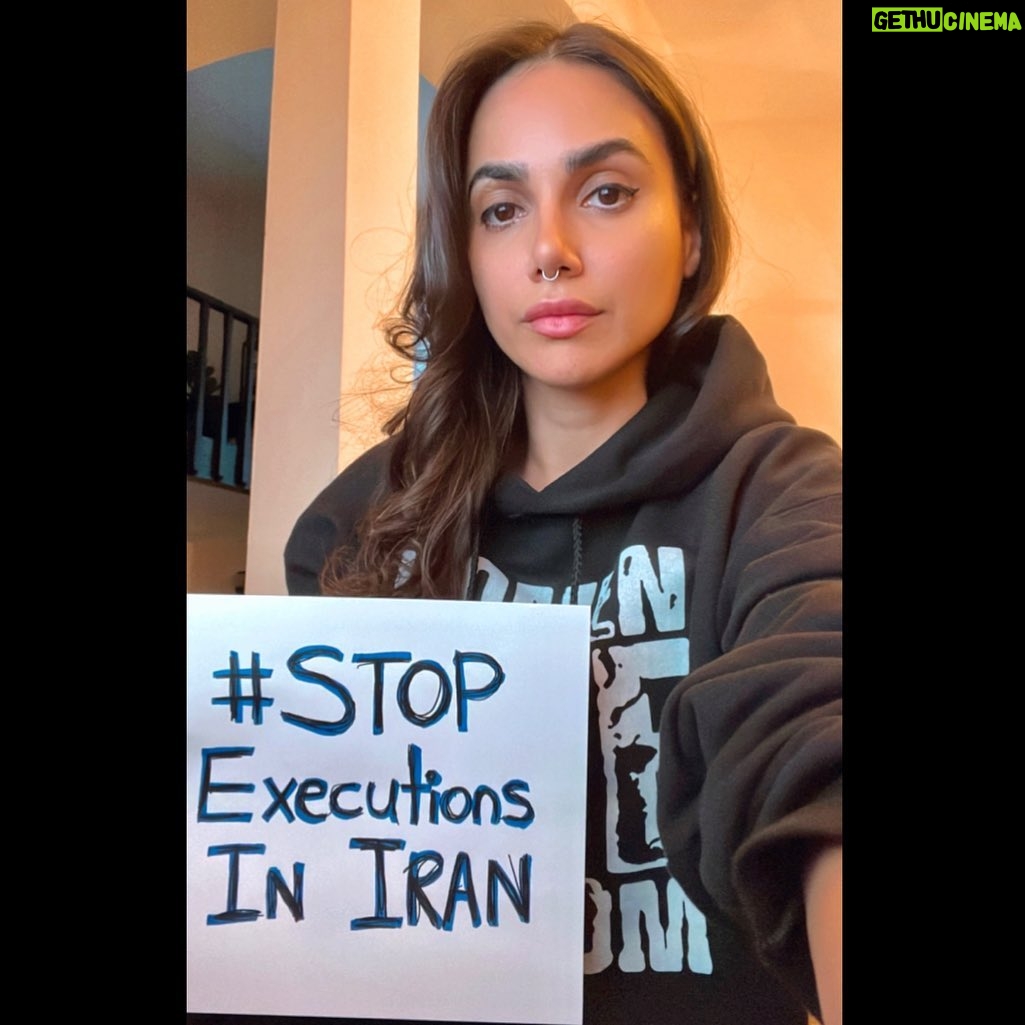 Yasmine Aker Instagram - Grab a pen, write #stopexecutionsiniran and post a selfie. I stand with the women, children and people of Iran, Afghanistan, Kurdistan, Baluchistan and anywhere where the people are oppressed. Period. I stand with any person being brutally silenced and their people being murdered by their own government. In Iran, the mass execution of political dissidents has been a common practice, and we must stand with the innocent people being wrongfully killed. I was born into a Baha'i family, and my family has had first hand experience of wrongful imprisonments and oppression at the hands of the Islamic Republic. My personal fight is against fundamentalism, extremism, totalitarian regimes and any and all fascist or religious dictatorships. My goal is to free Iran, free Afghanistan, free the Middle East, and make sure that America doesn’t turn into another Iran by succumbing to extremist ideologies that become the fertile ground where fundamentalist theocratic governments becomes manifest. One goal: keep people free and help them heal. 🤍✨ Woman. Life. Freedom ✊🏼✊🏽✊🏾 Thank you @nicolenajafi & @mozhanmarnowastaken for spearheading this campaign 🙏🏼