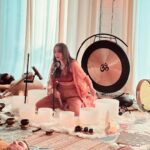 Yasmine Aker Instagram - 📣 Tickets available foe Somatic SoundBath & Breathwork ✨ 🗓️ SATURDAY October 21 ⏰ 2PM - 4:45РМ 🎟️ Get your tickets before they sell out as space is very limited. 🤍 Reset your nervous system and experience transformational healing. 🤍 Learn how to heal trauma with somatic, meditative, and sonic practices. 📍 The Temple LA 215 S La Cienega Bvld, Suite 200 Beverly Hills, CA, 90211 ⭐️ This class is a perfect combination of research backed science and the healing arts: blending healing frequencies, and somatic therapies to soothe the nervous system and help you experience deep healing. ✨ This class will help you process blocked emotions and trauma and teach you tools to help regulate your nervous system. ⚡️BENEFITS: • Improve symptoms of sciatica, fibromyalgia, aches, and pains • Release chronic stress, tension, emotional, and physical trauma • Increase sense of groundedness, energy, and wellbeing • Experience somatic release of trapped emotions • Improve symptoms of anxiety, depression, and addiction • Start your week empowered, connected, grounded, aligned, calm, and focused. #healing #somatichealing #somatictherapy #soundbath #tensionandtraumareleasingexercises #musictherapy #breathwork #losangeles Los Angeles, California