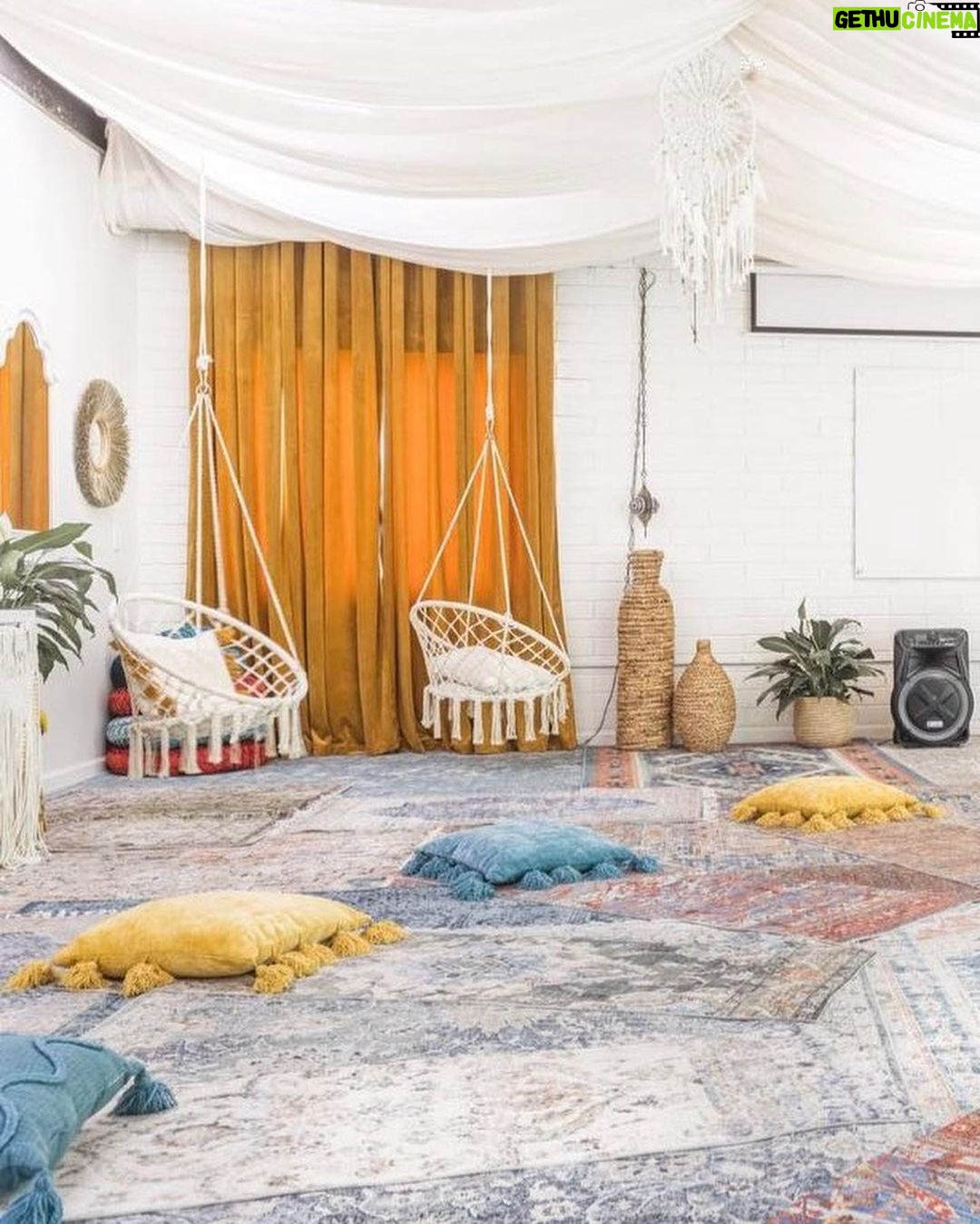 Yasmine Aker Instagram - Tickets are officially available for our next Somatic Sound Bath & Breathwork! ✨📣 🗓️ SATURDAY October 21 ⏰ 2PM - 4РМ 🎟️ Get your tickets before they sell out as space is very limited. Tickets available on eventbrite, follow link in bio. 🤍 Reset your nervous system and experience transformational healing. Learn how to heal trauma with somatic, meditative, and sonic practices. 📍 The Temple LA 215 S La Cienega Bvld, Suite 200 Beverly Hills, CA, 90211 ⭐️ This class is a perfect combination of research backed science and the healing arts: blending healing frequencies, and somatic therapies to soothe the nervous system and help you experience deep healing. Our bodies need help to turn off our fight or flight response and require rest and relaxation in order to heal, this class will help you process blocked emotions and trauma and teach you tools to help regulate your nervous system. ⚡️BENEFITS: • Improve symptoms of sciatica, fibromyalgia, aches, and pains • Release chronic stress, tension, emotional, and physical trauma • Increase sense of groundedness, energy, and wellbeing • Experience somatic release of trapped emotions • Improve symptoms of anxiety, depression, and addiction • Start your week empowered, connected, grounded, aligned, calm, and focused. #healing #somatichealing #somatictherapy #soundbath #tensionandtraumareleasingexercises #musictherapy #breathwork Los Angeles, California