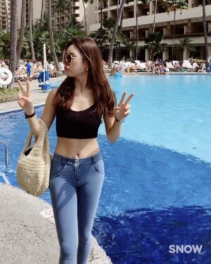 Ye Jung-hwa Instagram - ✌🏻✌🏻