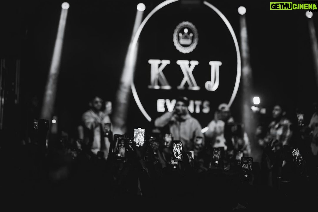Yogi B Instagram - 90ML 3.0 🥃 EVENT OF THE YEAR💥🙌🏾 #kxjexclusiveahhh @karthikmusicexp @yogibsees @ak_sekaren @jarumuralee @chinnathamizha @annsamuel @nitu.beesounds @mannyxmusic @soundberry.ajs @dj.thas @dj_nkmusic_ Photography: @sarveshwar_photography MEDIA PARTER @ajs.events London, United Kingdom