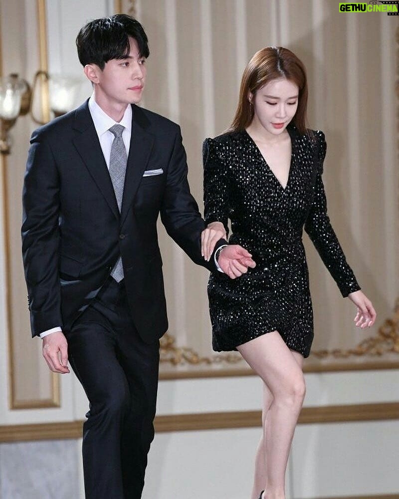 Yoo In-na Instagram - Touch Your Heart PressConf Touch Your Heart ©Naver