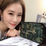 Yoo In-na Instagram - 💕 ©moonshot_korea #makeuppouch #moonshot #TouchYourHeart