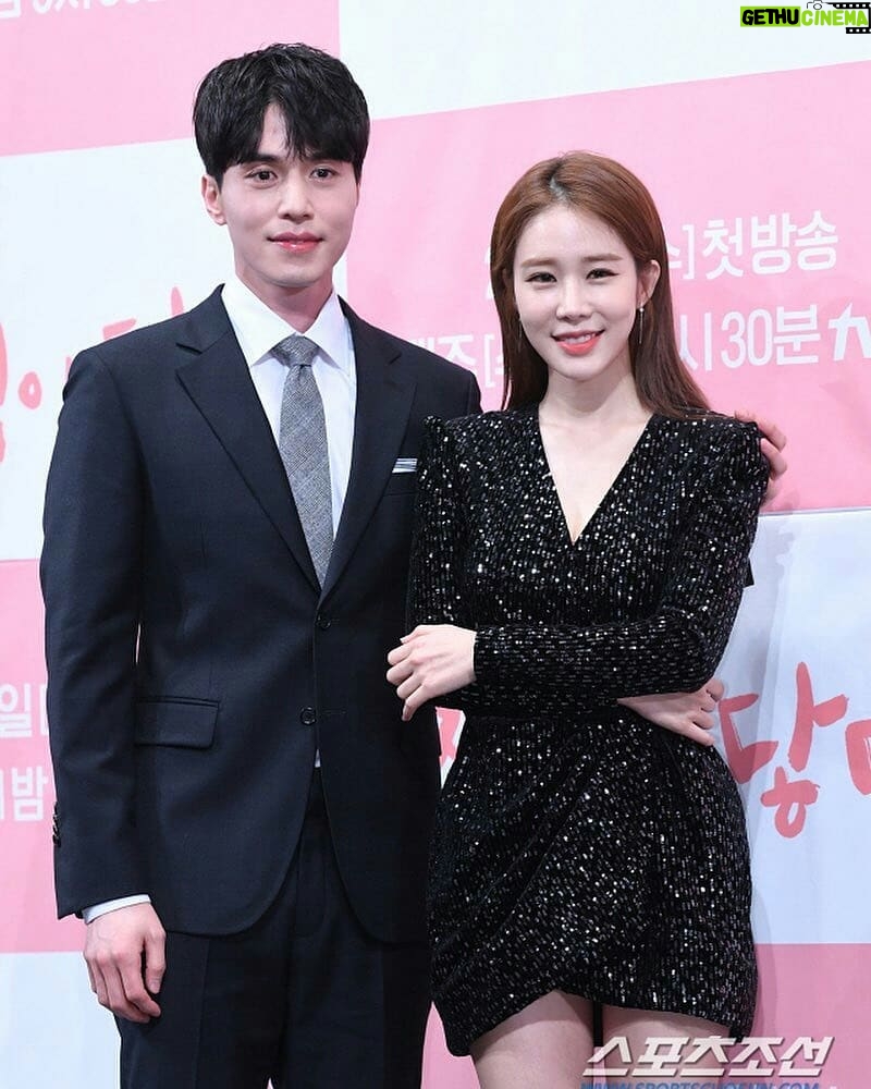 Yoo In-na Instagram - Touch Your Heart PressConf Touch Your Heart ©Naver