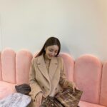 Yoon Jin-yi Instagram - 오늘 신사와아가씨 많관부❤️