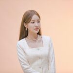 Yoon Jin-yi Instagram - 신사와아가씨 많이 사랑해 주세요🌸