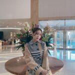 Yoon Jin-yi Instagram – 행복으로 가득 하길 💕