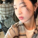 Yu Na Instagram - 우리 내일 보는거야 🩶 ..